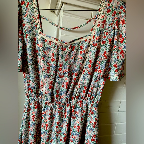 Flowery summer dress - Picture 2 of 5